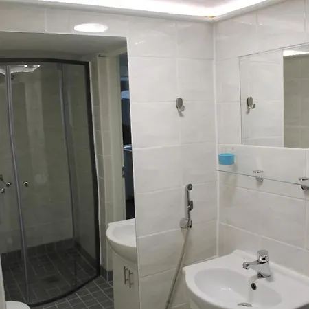 Hideaway Apartment *